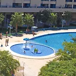 Apartup Patacona Infinity アパート *
