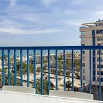 Apartup Patacona Infinity